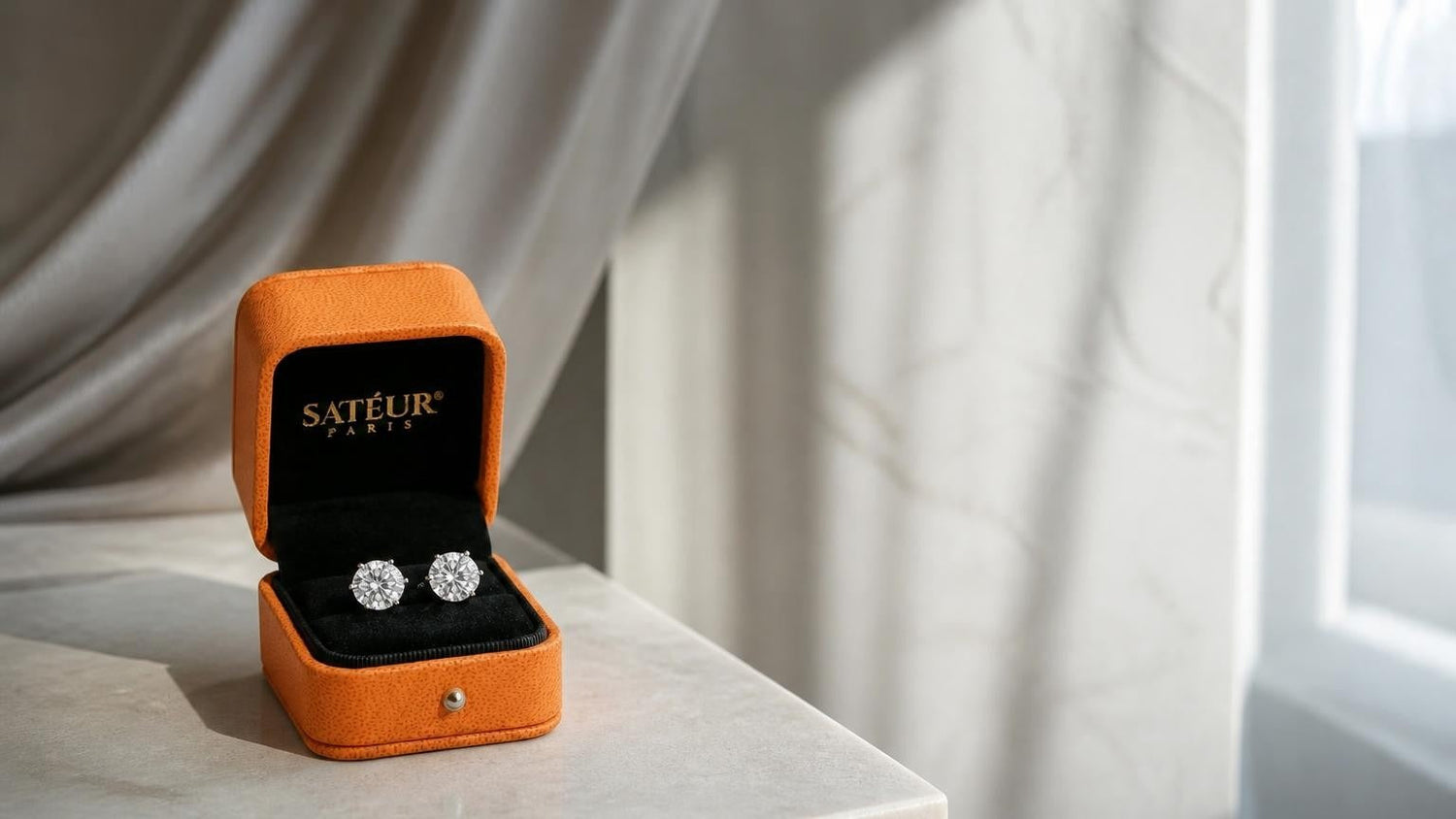 Moissanite vs Diamond Studs: Sparkle, Price & Pick