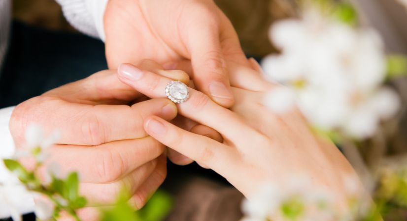 Natural Diamond vs. Lab-Grown Diamond vs. Lab-Grown Moissanite: Unveiling the Gems of Affordable Luxury