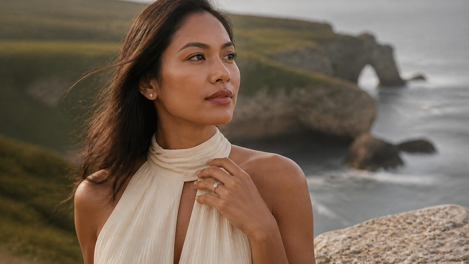 Best engagement ring in Guam — Satéur Destinée Ring™ worn at Two Lovers Point clifftop