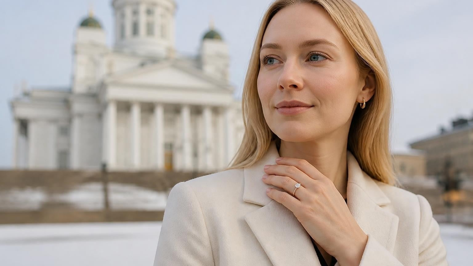 Best engagement rings in Helsinki — Satéur Destinée Ring™ with Helsinki Cathedral on Senate Square