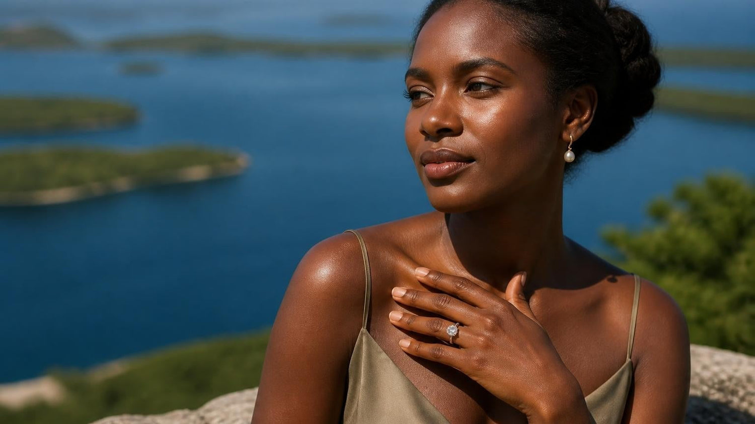 Best engagement rings in Solomon Islands — Satéur Destinée Ring™ with Marovo Lagoon