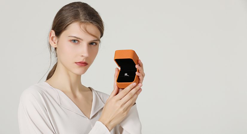 經濟實惠的訂婚戒指: 在5000元以下找到完美戒指的指南