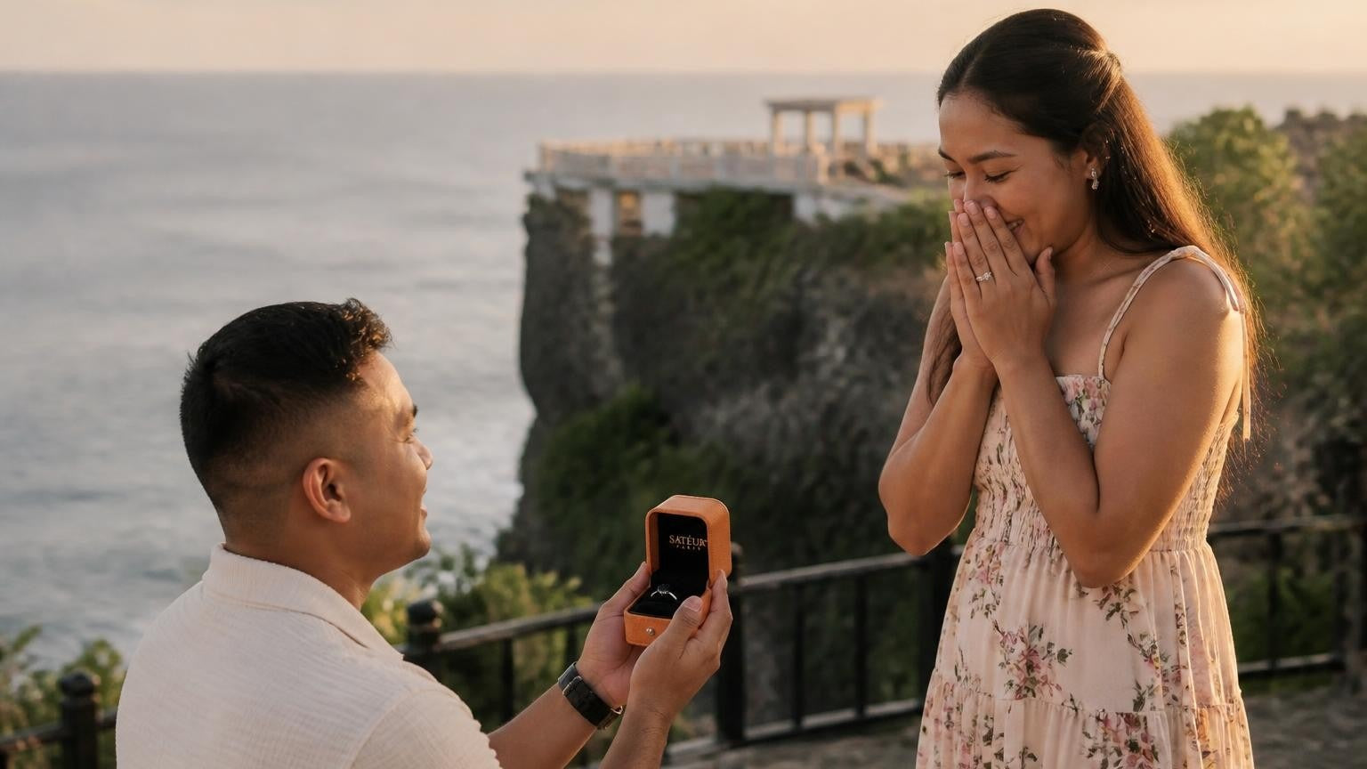 Marriage proposal in Guam with the Satéur Destinée Ring — Two Lovers Point clifftop over the Philippine Sea