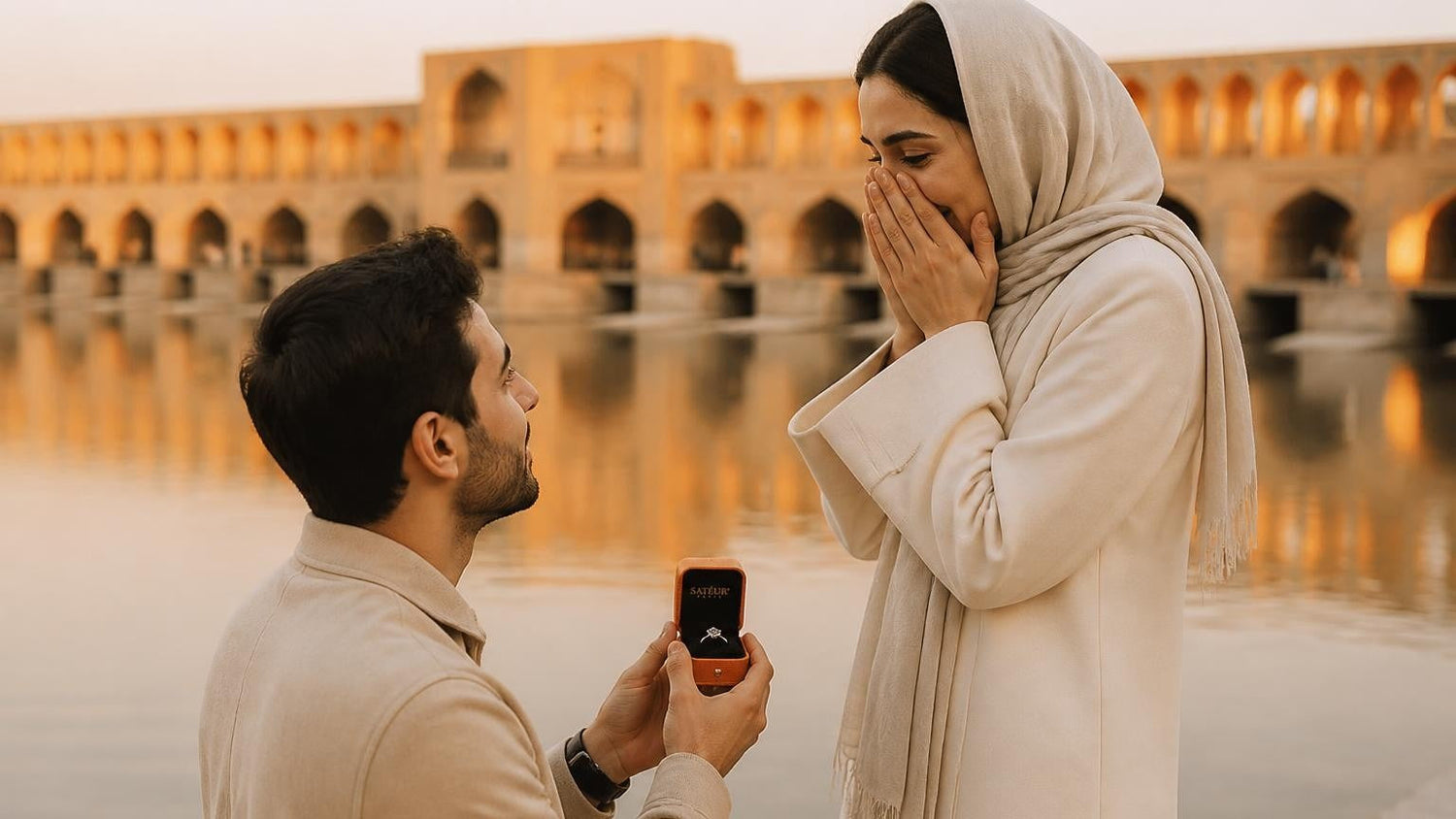 Marriage proposal in Iran with the Satéur Destinée Ring — Si-o-Se Pol bridge over the Zayandeh River at golden hour