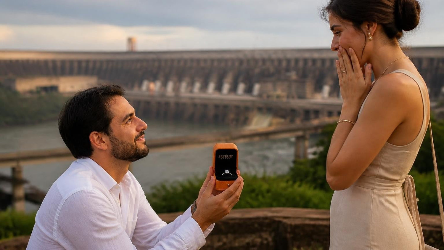 Marriage proposal in Paraguay with the Satéur Destinée Ring — sunset over Itaipú Dam