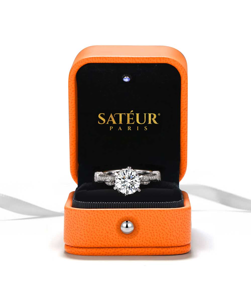 Satéur Mercure 鑽戒™,18K 白金,圓形切割