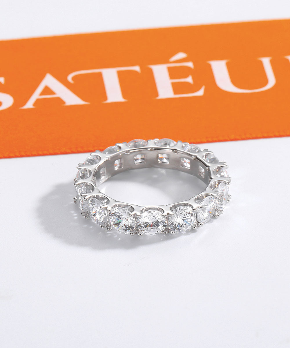 Satéur Tout Autour 1874 鑽戒™,18K 白金,圓形切割