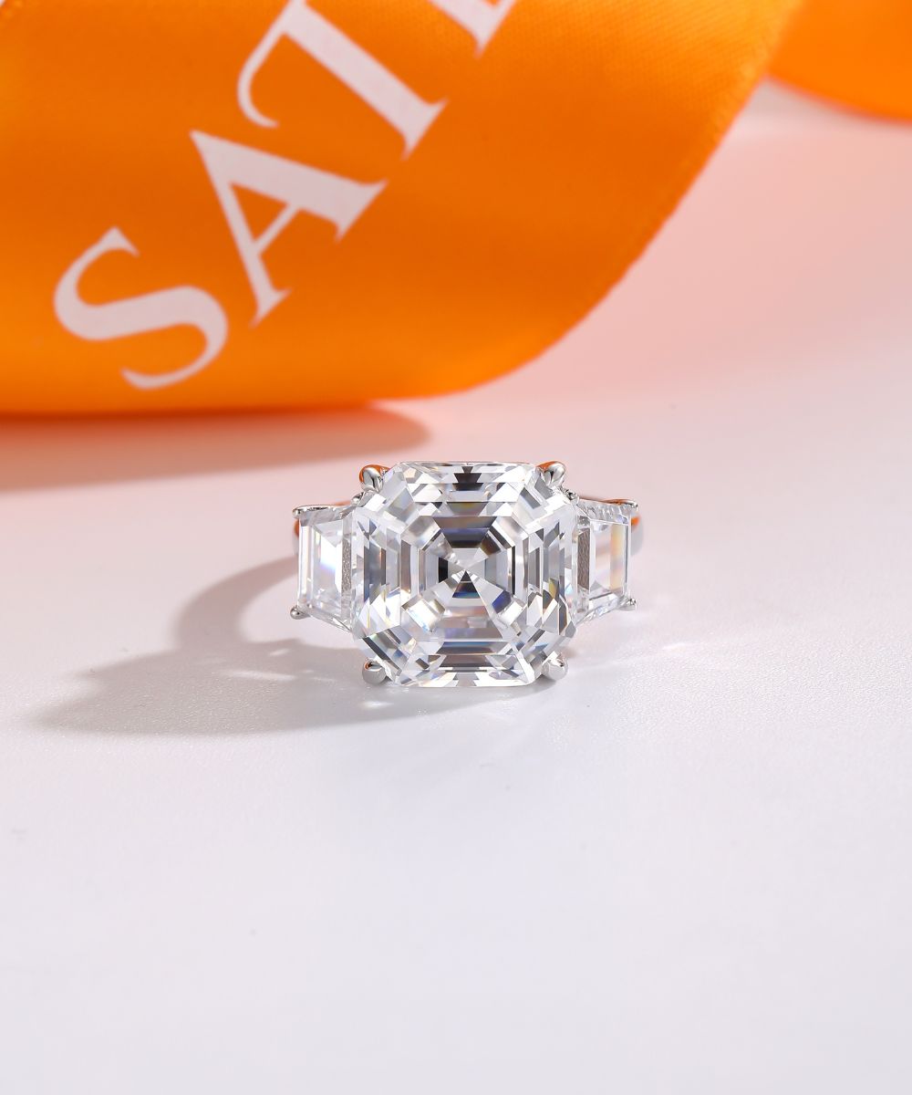 Satéur Le Serti Diamond Ring™, 18K White Gold