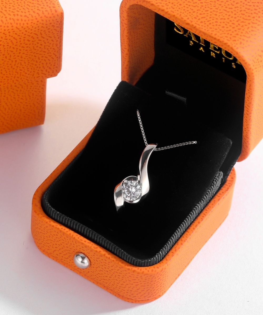 Satéur Emmêlé Diamond Necklace™, 18K White Gold