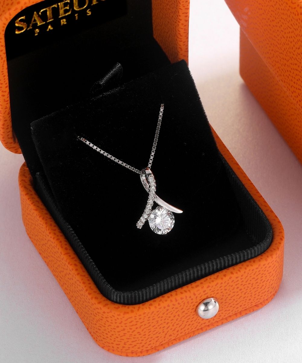 Satéur L' Ange Diamond Necklace™, 18K White Gold