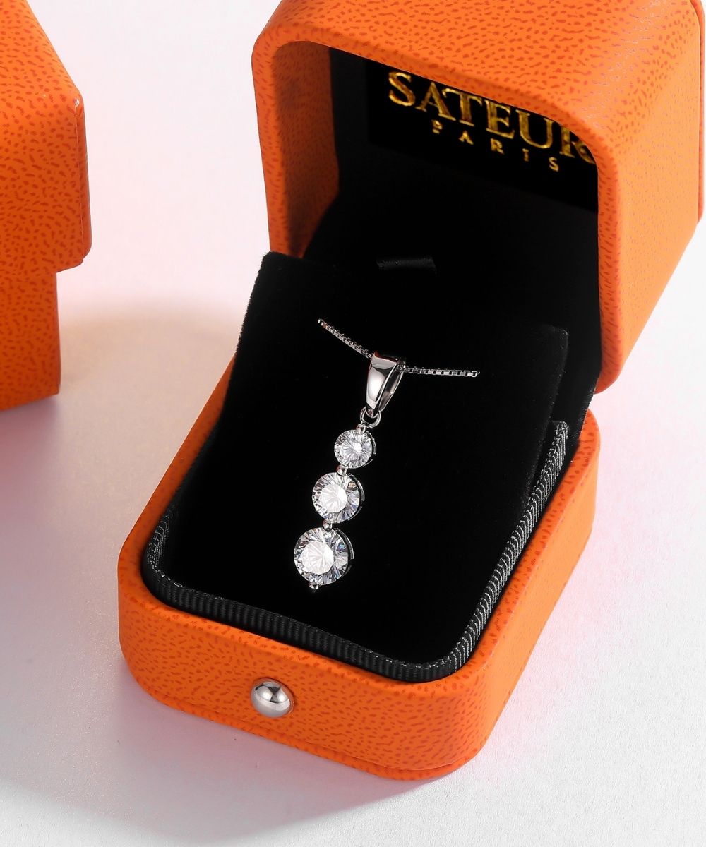 Satéur Trinité Diamond Necklace™, 18K White Gold
