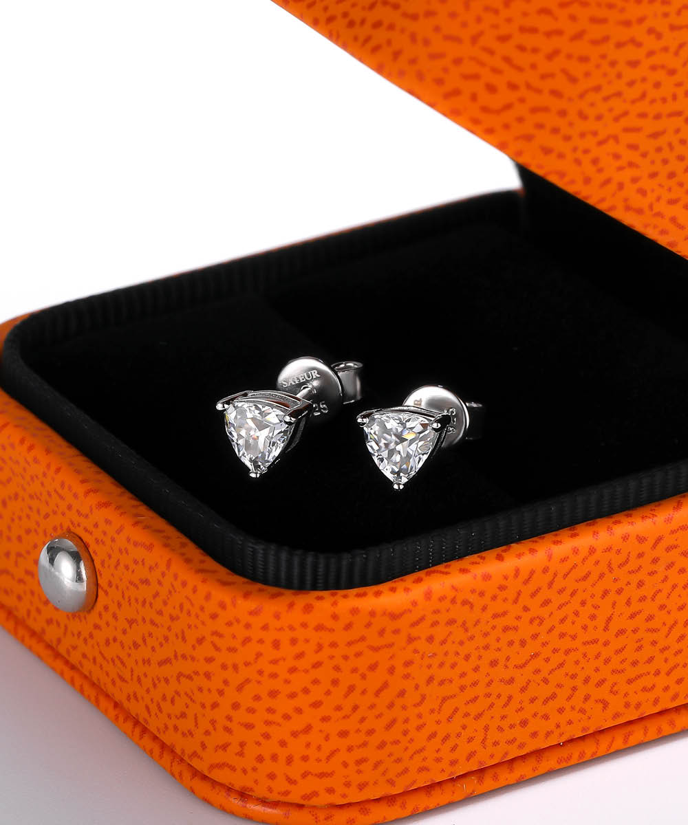 Satéur Pyramide Diamond Earrings™, 18K White Gold