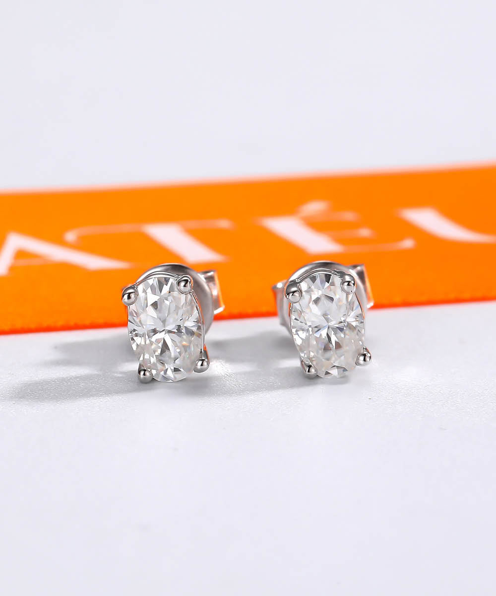Satéur L'ovale Diamond Earrings™, 18K White Gold