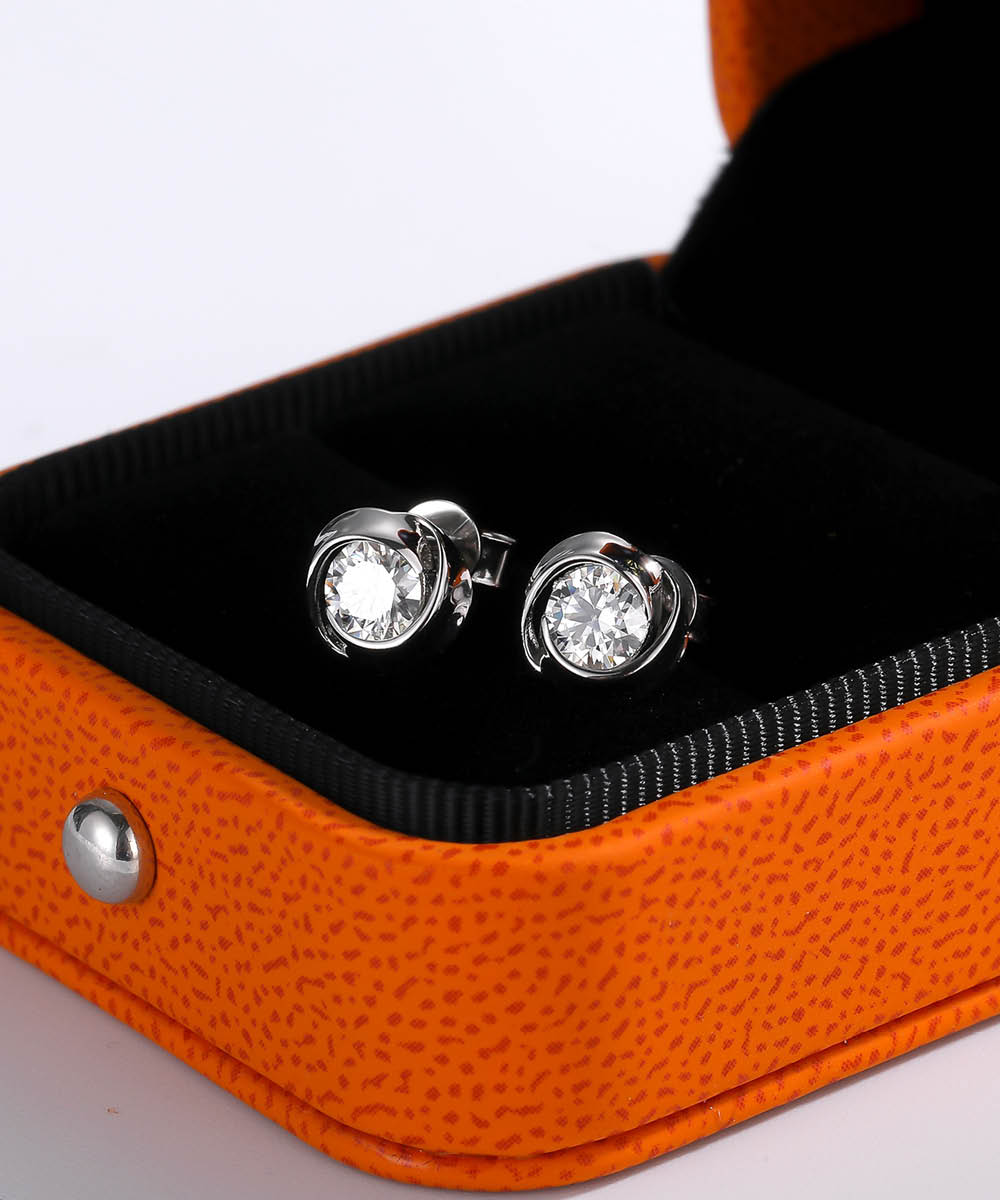 Satéur Secrète Diamond Earrings™, 18K White Gold