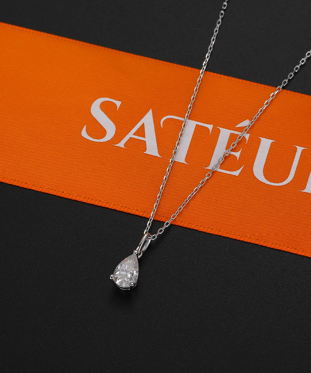 Satéur La Larme Diamond Necklace™, 18K White Gold