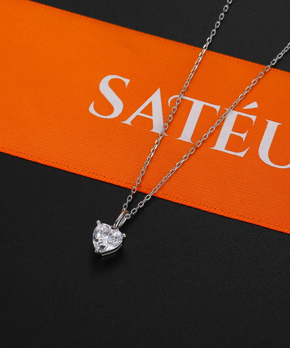 Satéur T'aimer Diamond Necklace™, 18K White Gold