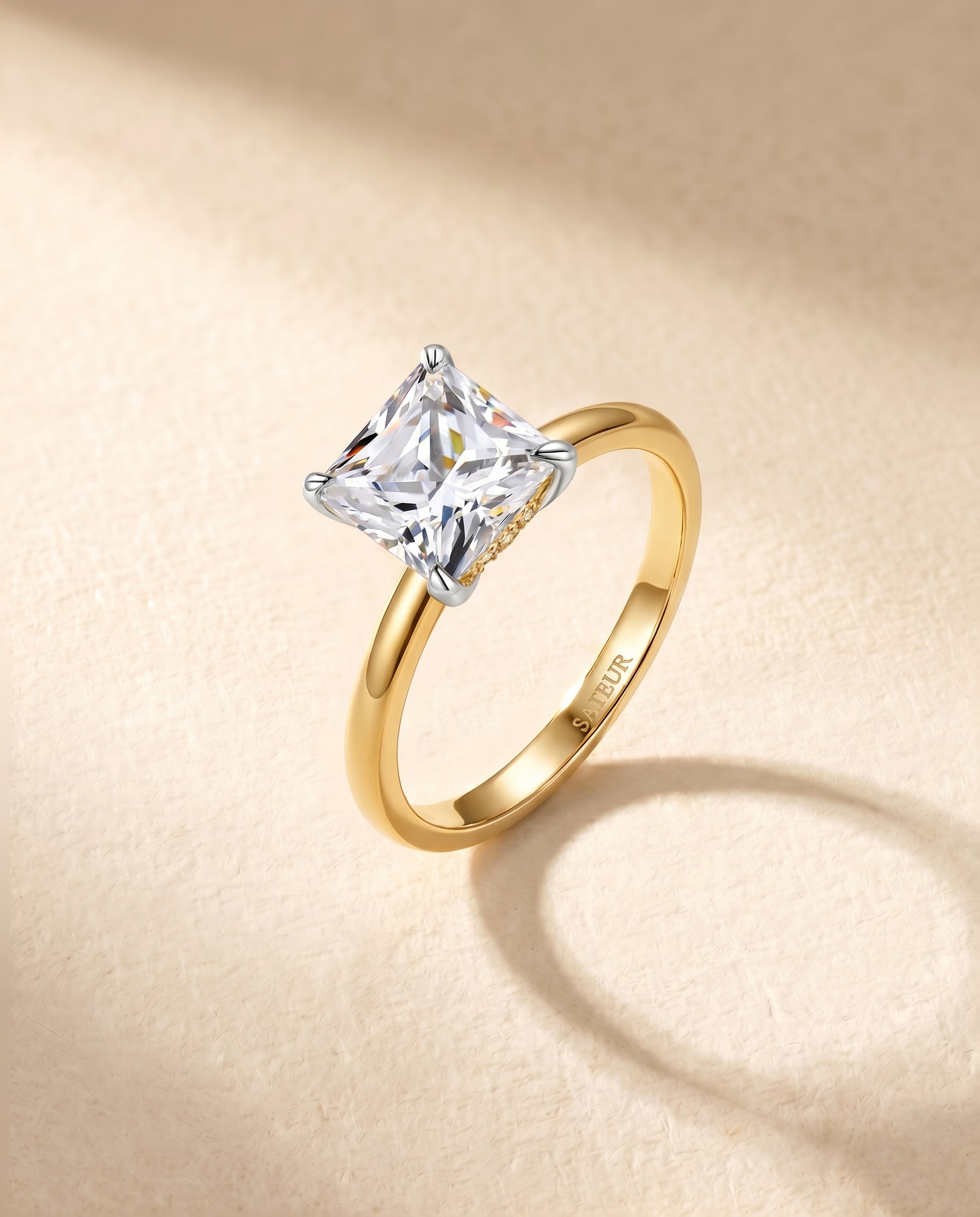 Satéur Aurous Gold Classic Ring™