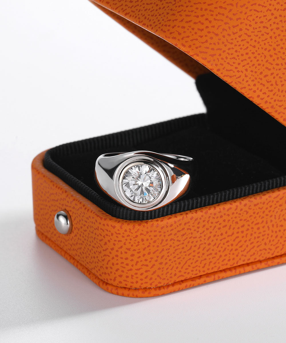 Satéur Homem Anel Diamante L’ Orbite™, Ouro Branco 18K, Corte Redondo