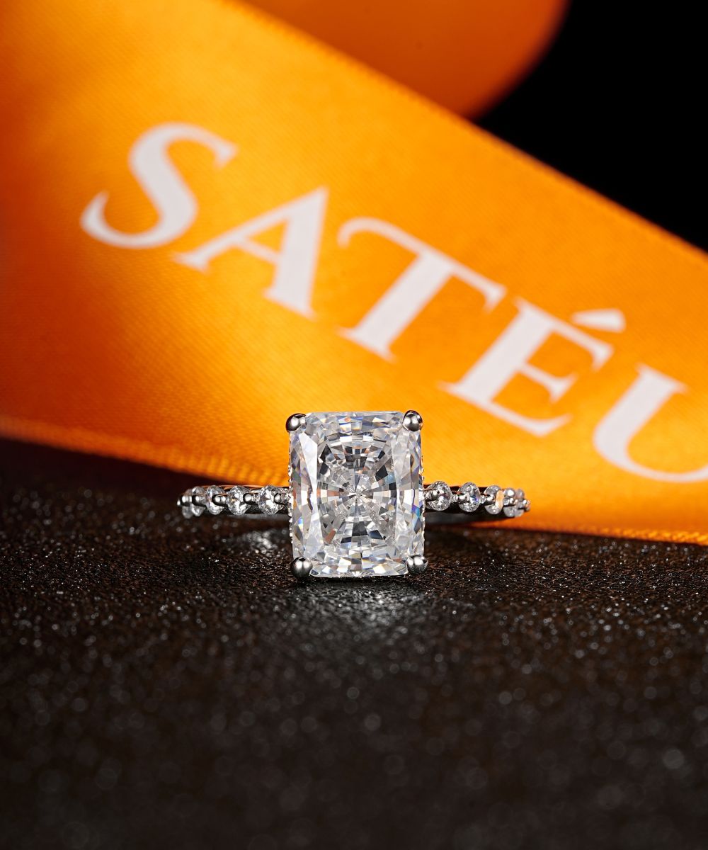 Satéur Lumière Majesté Diamond Ring™, 18K White Gold