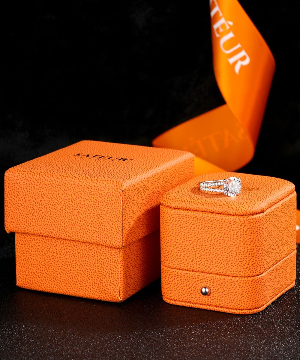 Satéur Lumière Étoile Diamond Ring™, 18K White Gold