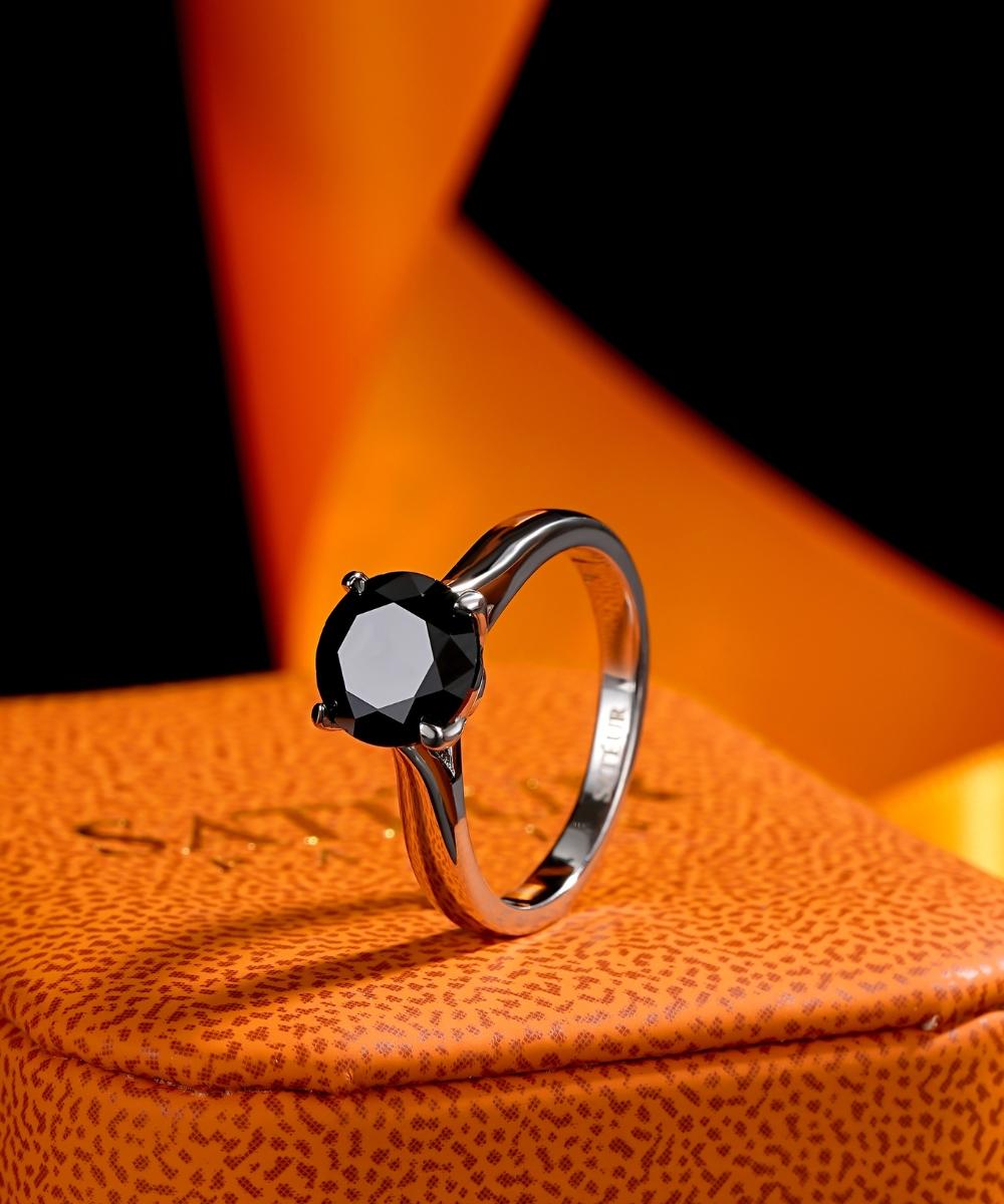 Satéur Black Ébène Diamond Ring™, 18K White Gold