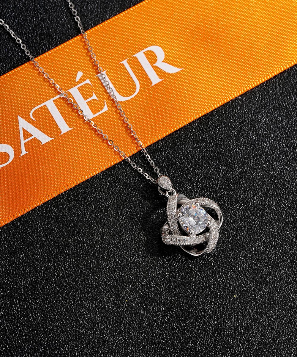 Satéur Galaxie Diamond Necklace™, 18K White Gold