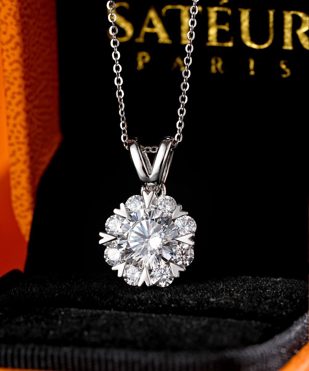 Satéur Floraison Diamond Necklace™, 18K White Gold