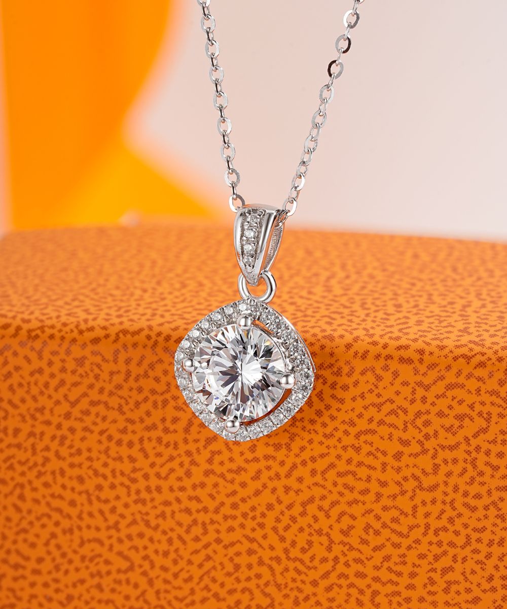 Satéur Aura Diamond Necklace™, 18K White Gold