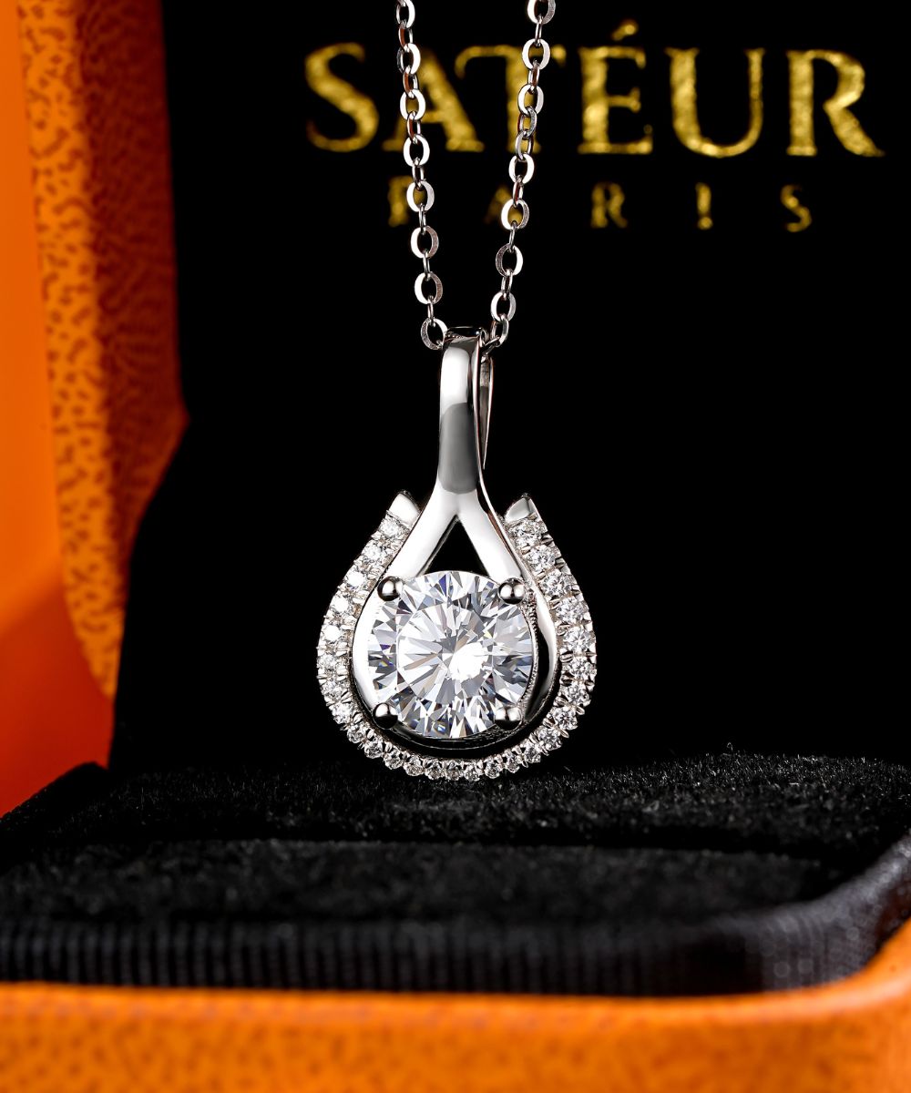 Satéur Pleureur Diamond Necklace™, 18K White Gold