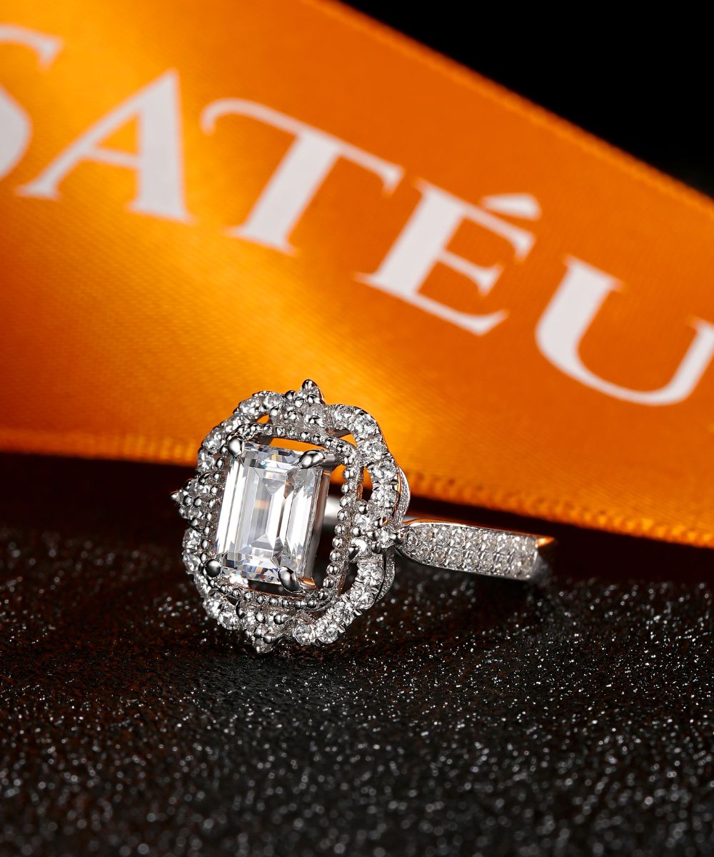 Satéur Rétro Éclat Diamond Ring™, 18K White Gold