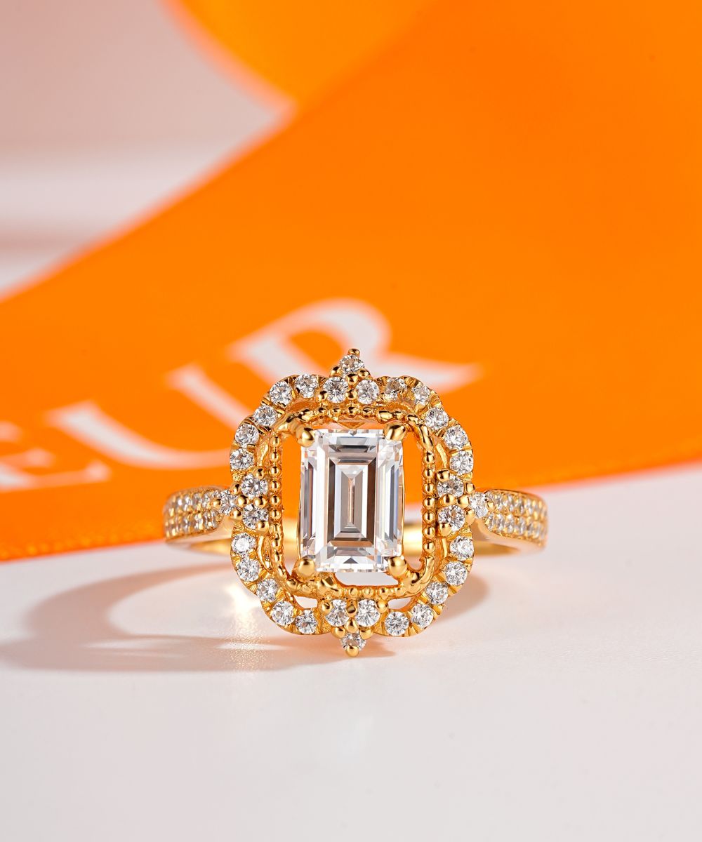 Satéur Rétro Aurous Gold Éclat Diamond Ring™, 18K Gold
