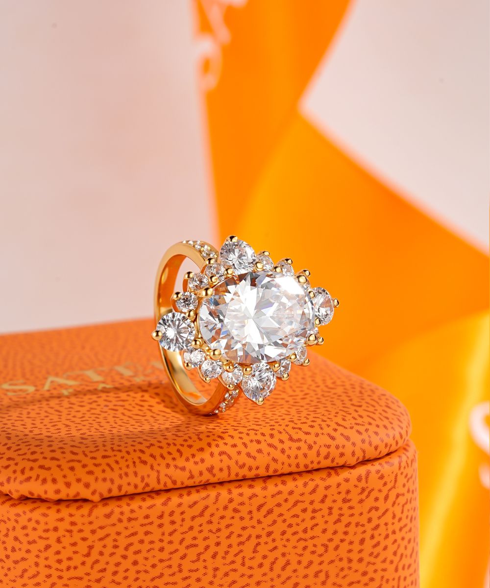 Satéur Rétro Aurous Gold Majesté Diamond Ring™, 18K Gold