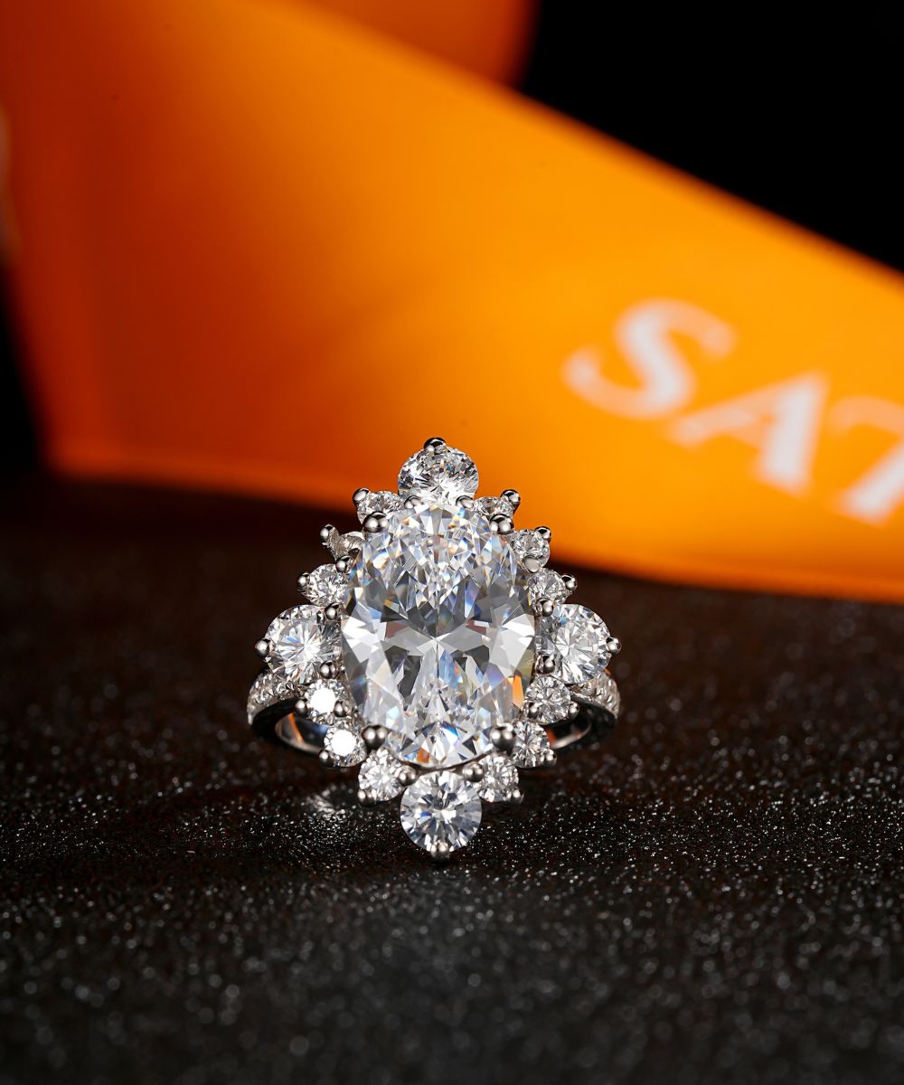 Satéur Rétro Majesté Diamond Ring™, 18K White Gold