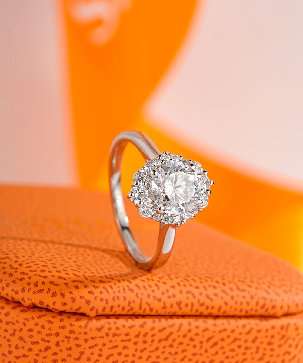 Satéur Rétro Rondeur Diamond Ring™, 18K White Gold
