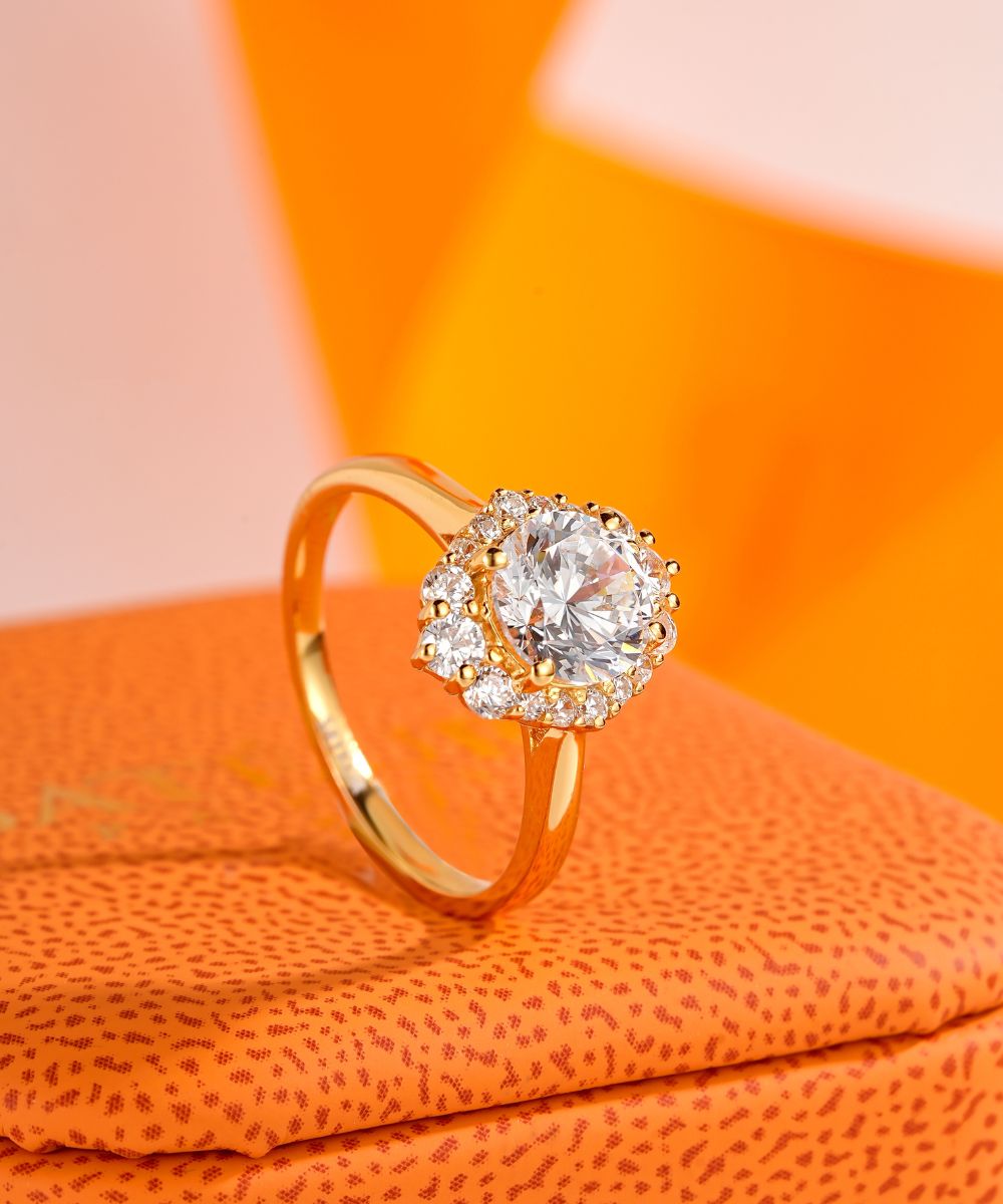 Satéur Rétro Aurous Gold Rondeur Diamond Ring™, 18K Gold