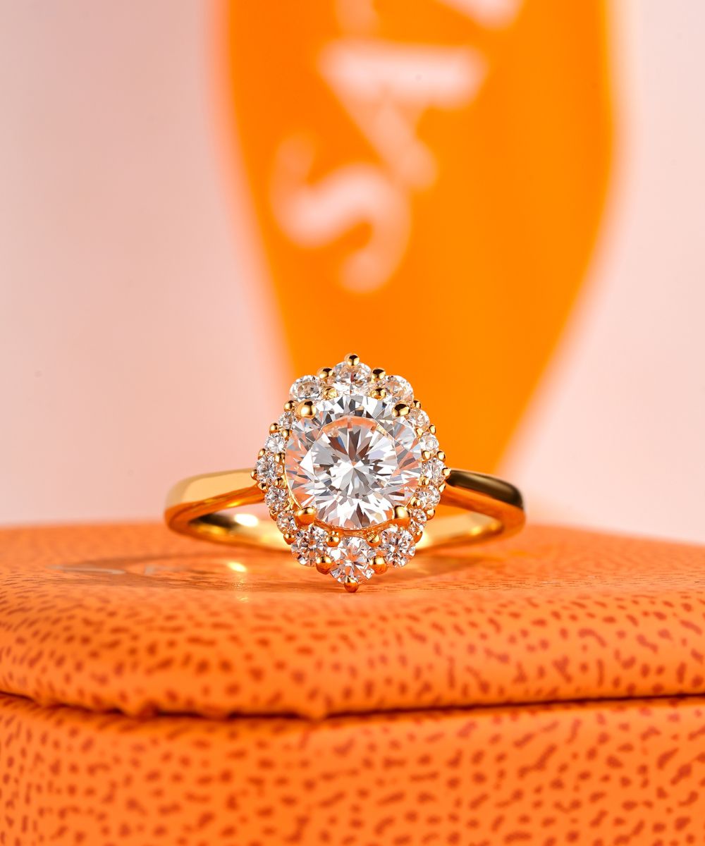 Satéur Rétro Aurous Gold Rondeur Diamond Ring™, 18K Gold