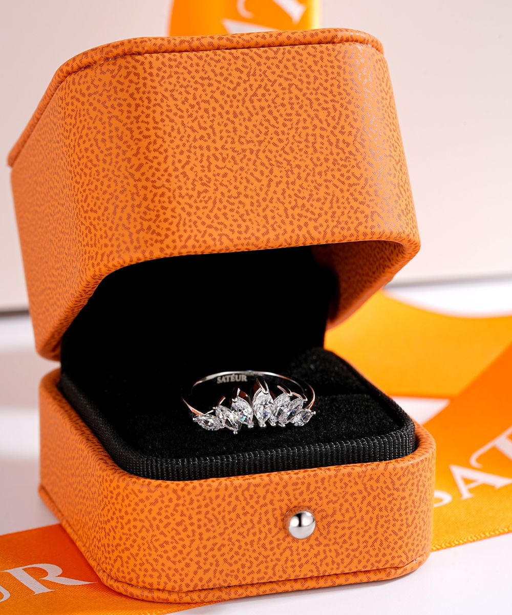 Satéur Diadème Diamond Ring™, 18K White Gold