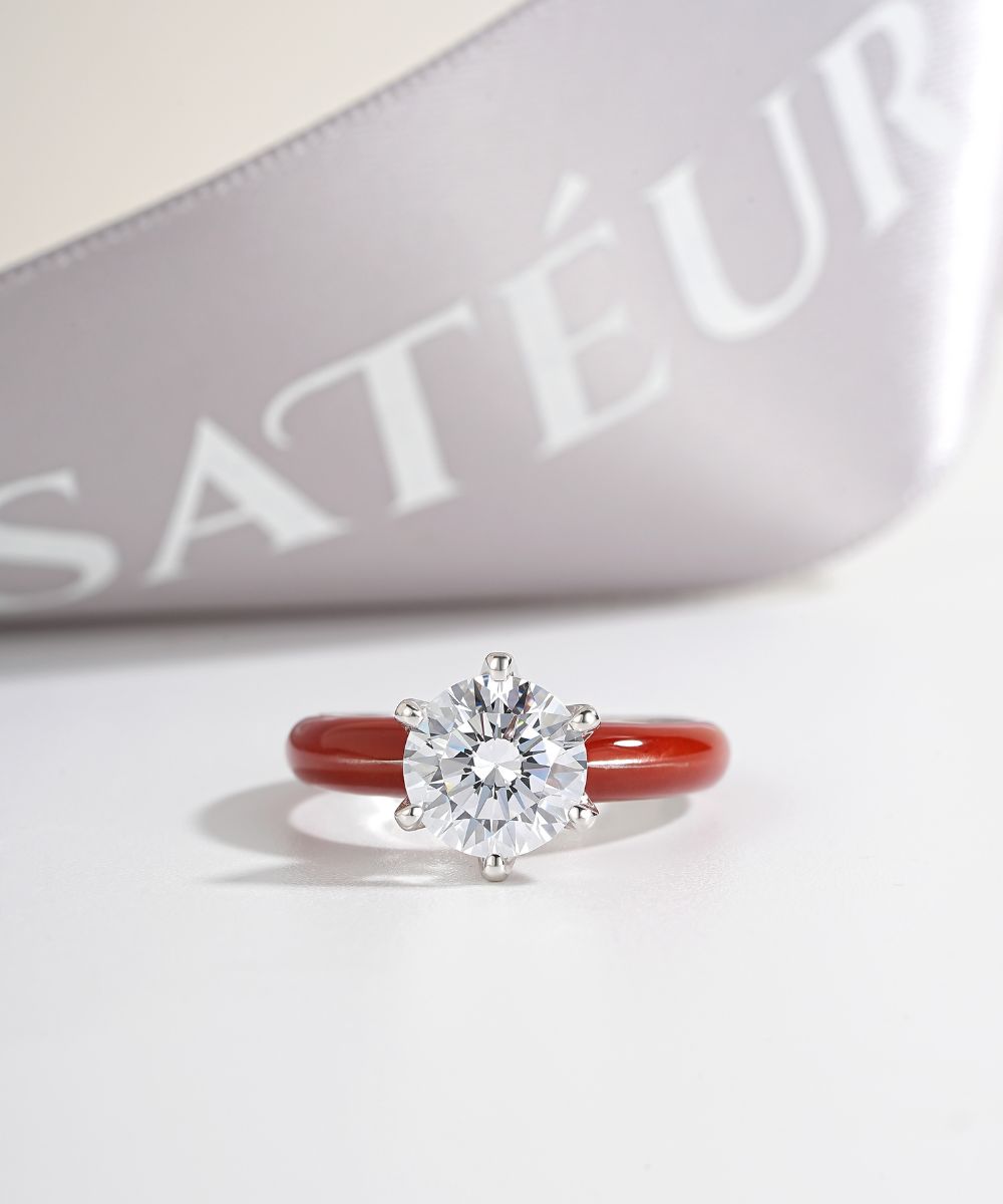 Satéur Colorée Scarlet Diamond Ring™, 18K White Gold