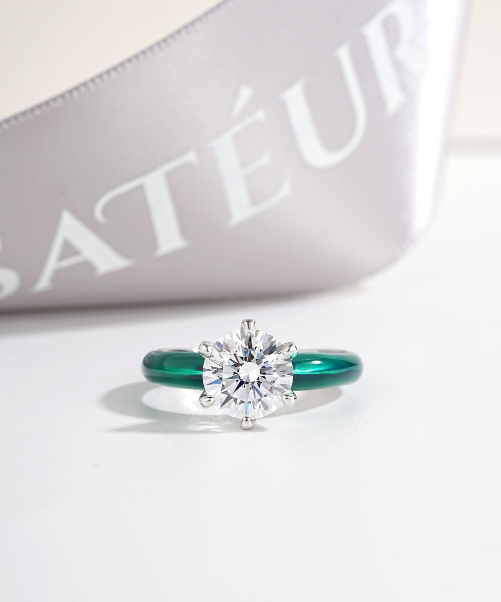 Satéur Colorée Peacock Green Diamond Ring™, 18K White Gold