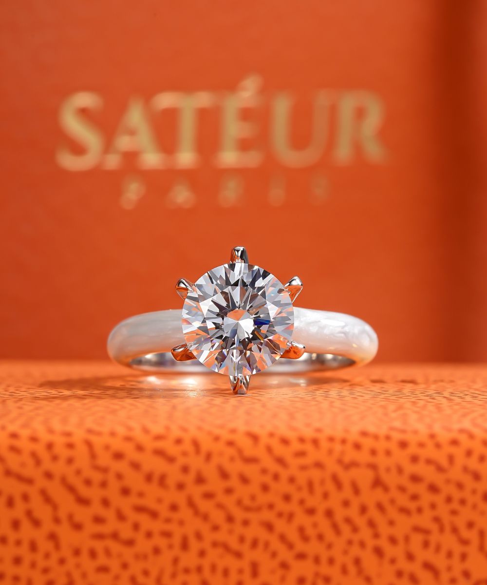 Satéur Colorée Starry Day Diamond Ring™, 18K White Gold