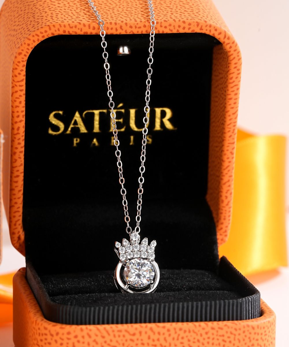 Satéur Reine Lumière Diamond Necklace™, 18K White Gold