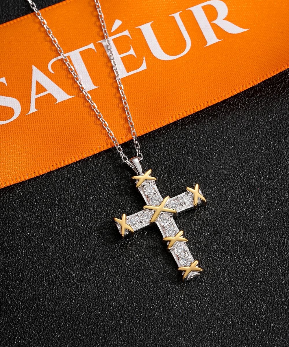 Satéur Triomphe Diamond Necklace™, 18K White Gold