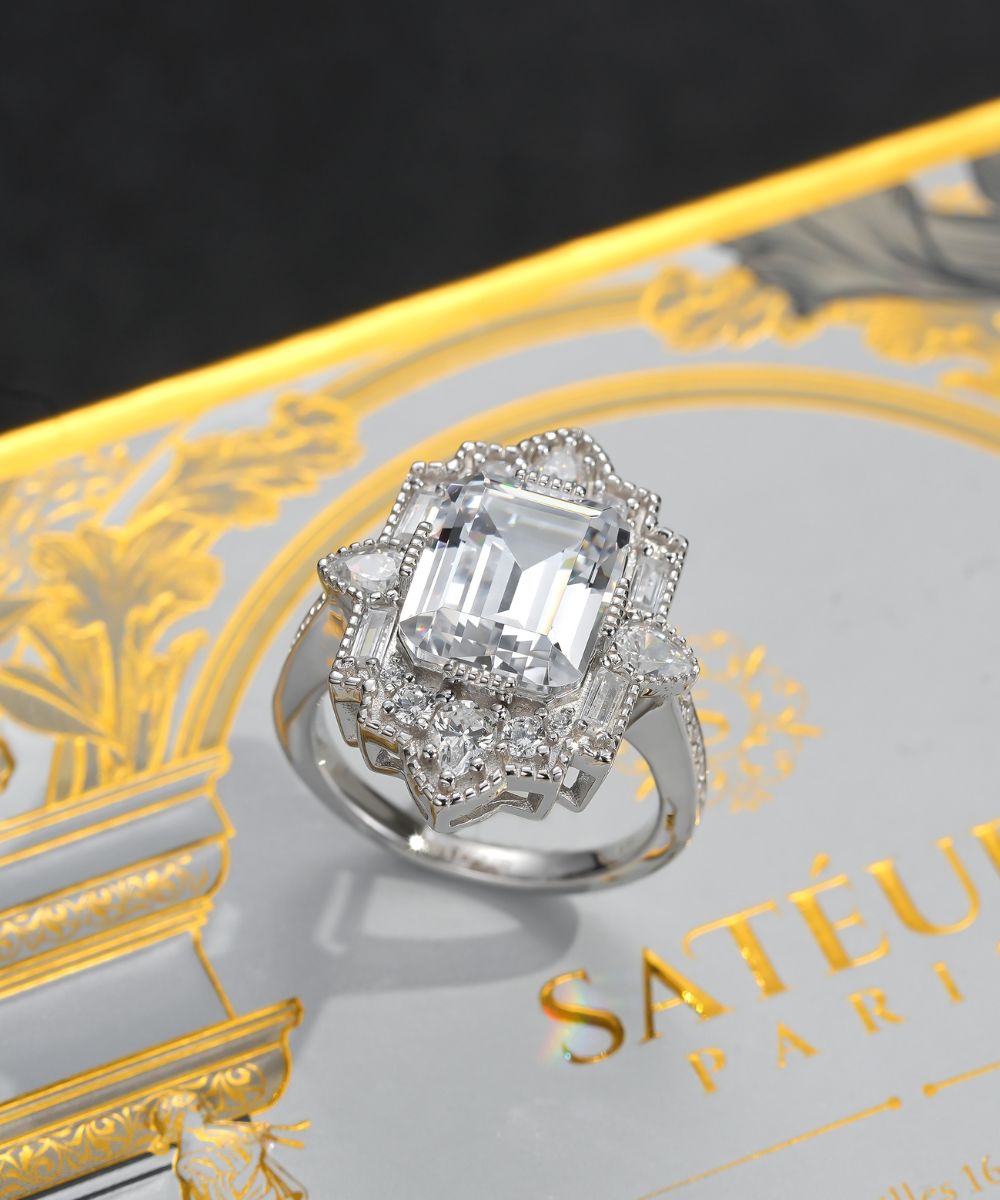 Satéur Héritage 1682 Diamond Ring™, 18K White Gold