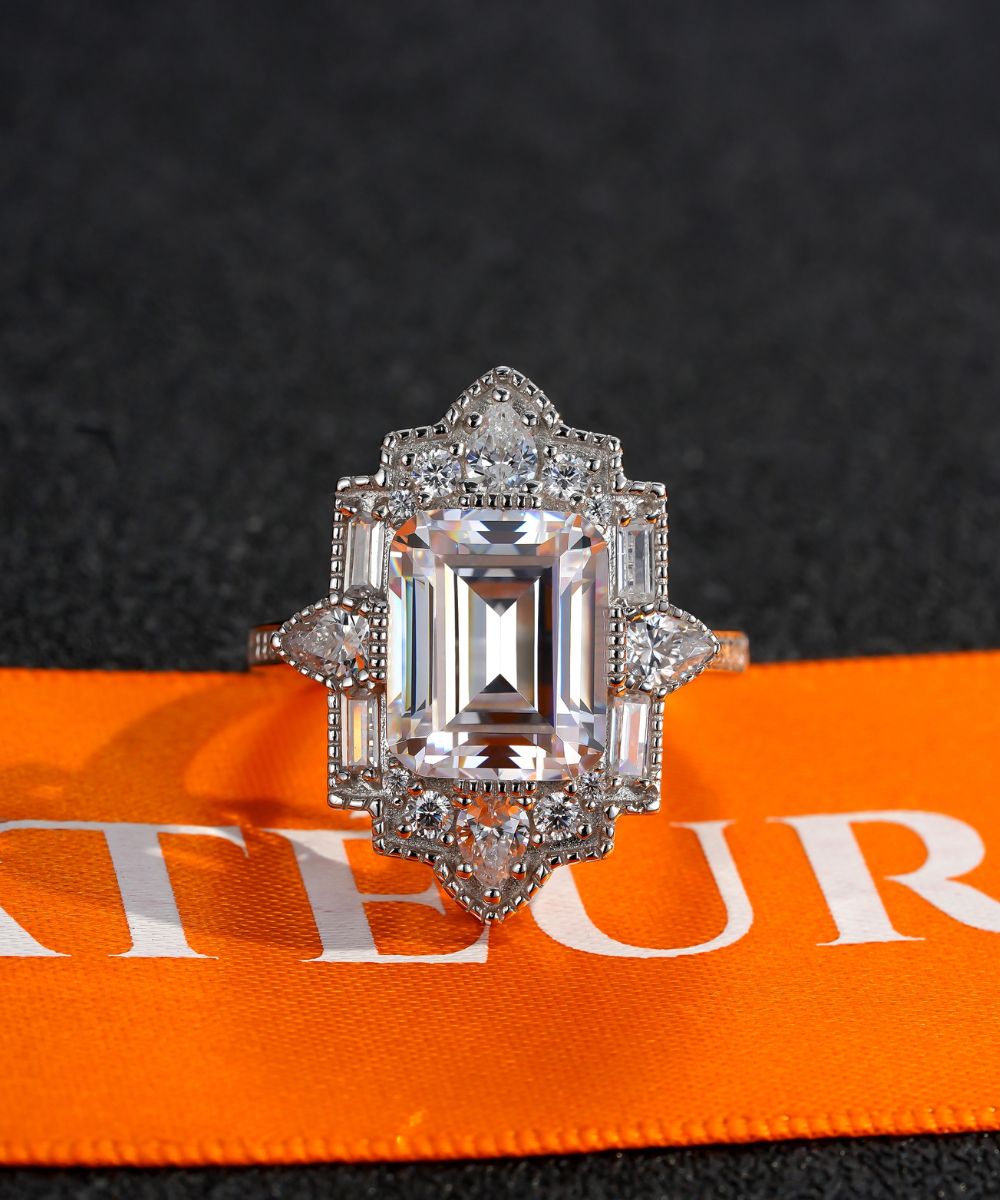 Satéur Héritage 1682 Diamond Ring™, 18K White Gold