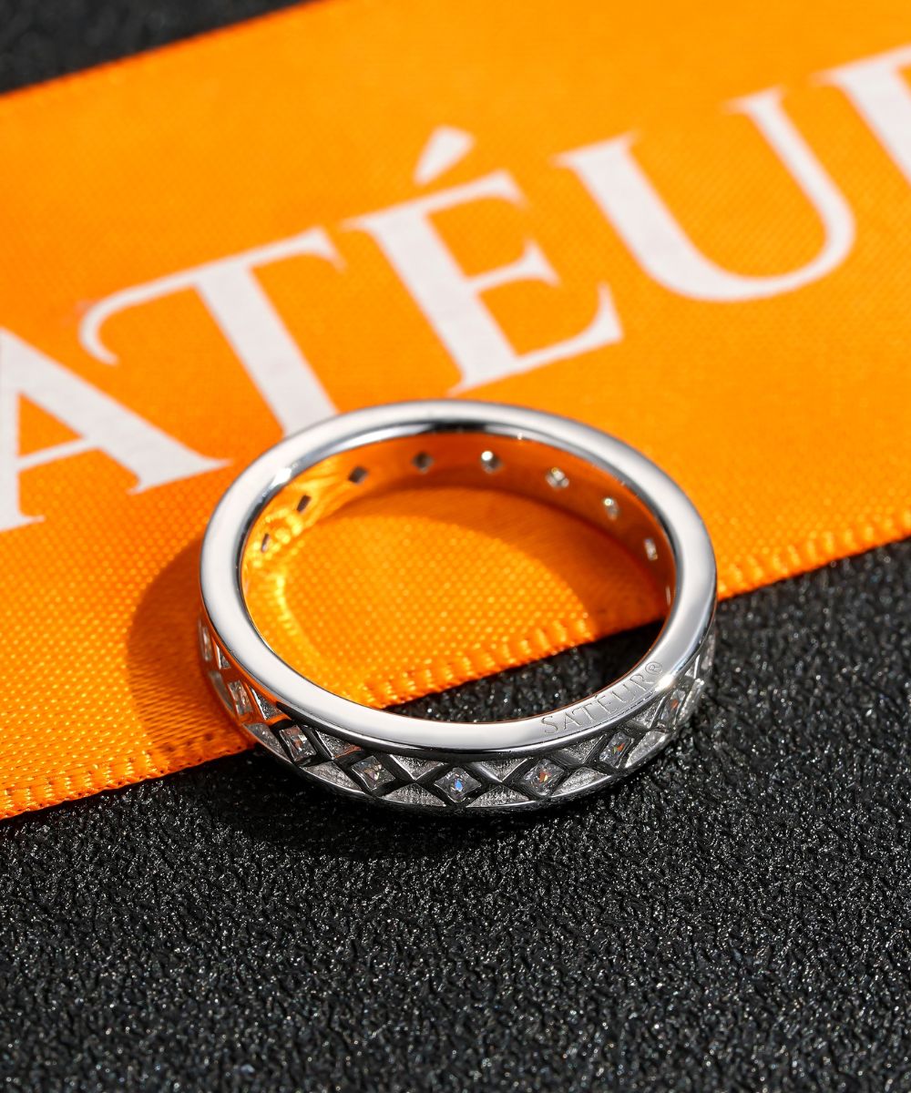 Satéur Astrèlle Diamond Ring™, 18K White Gold