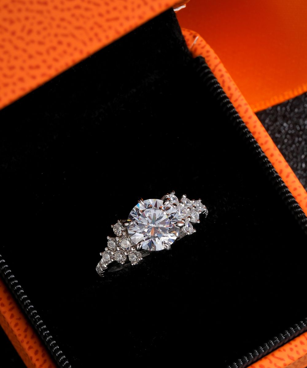 Satéur Éclosion Diamond Ring™, 18K White Gold