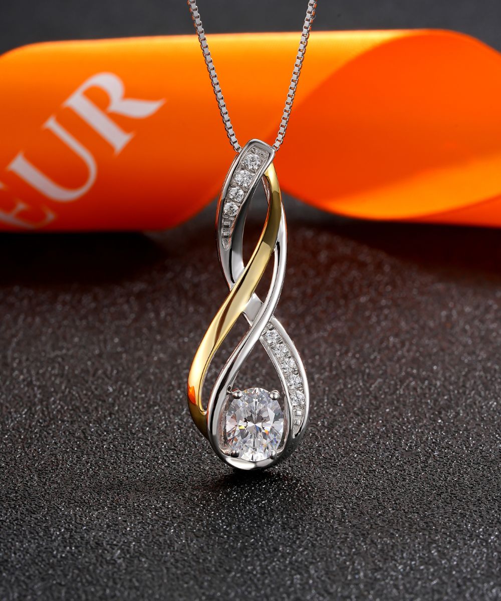 Satéur Trône Royal Diamond Necklace™, 18K White Gold