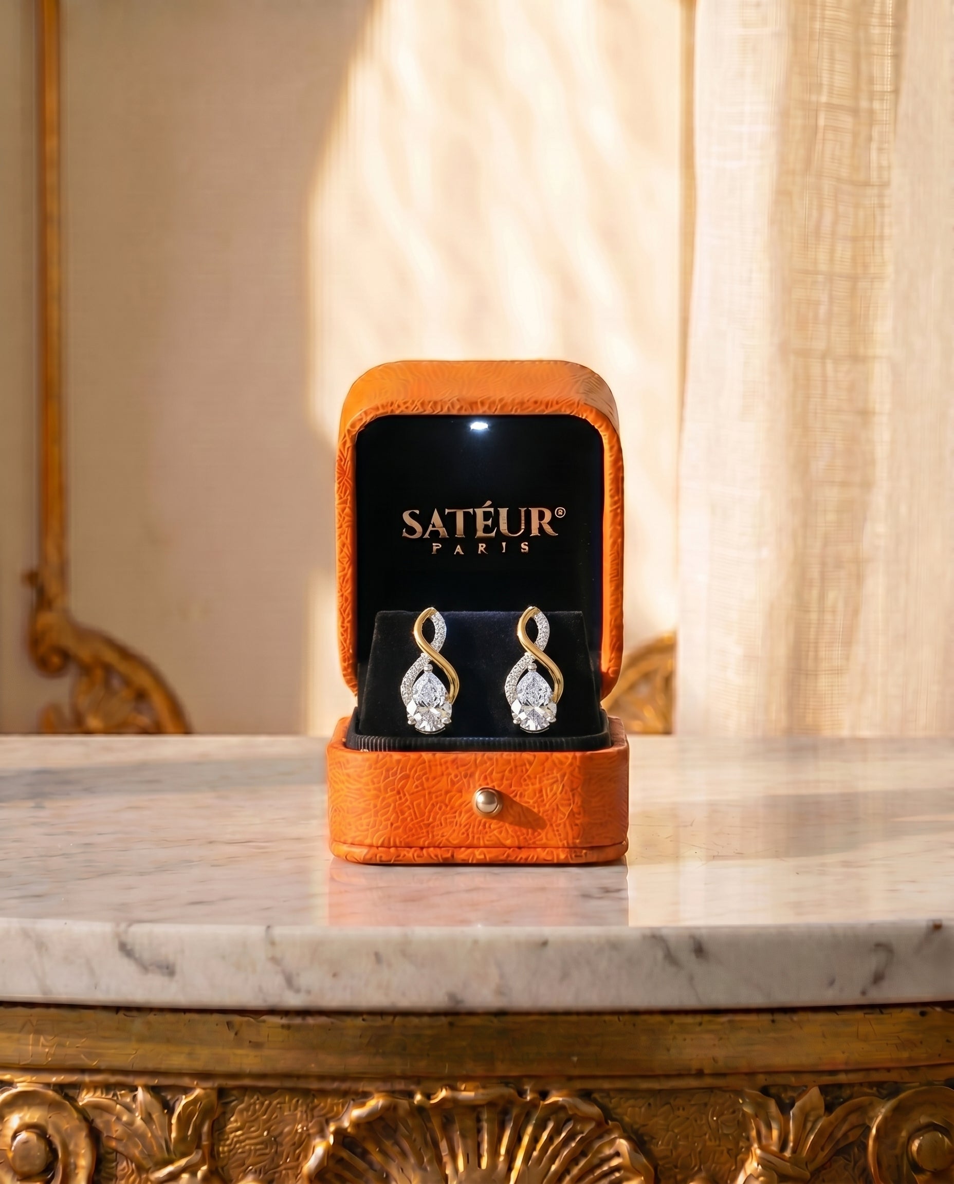 Satéur Trône Royal Earrings™