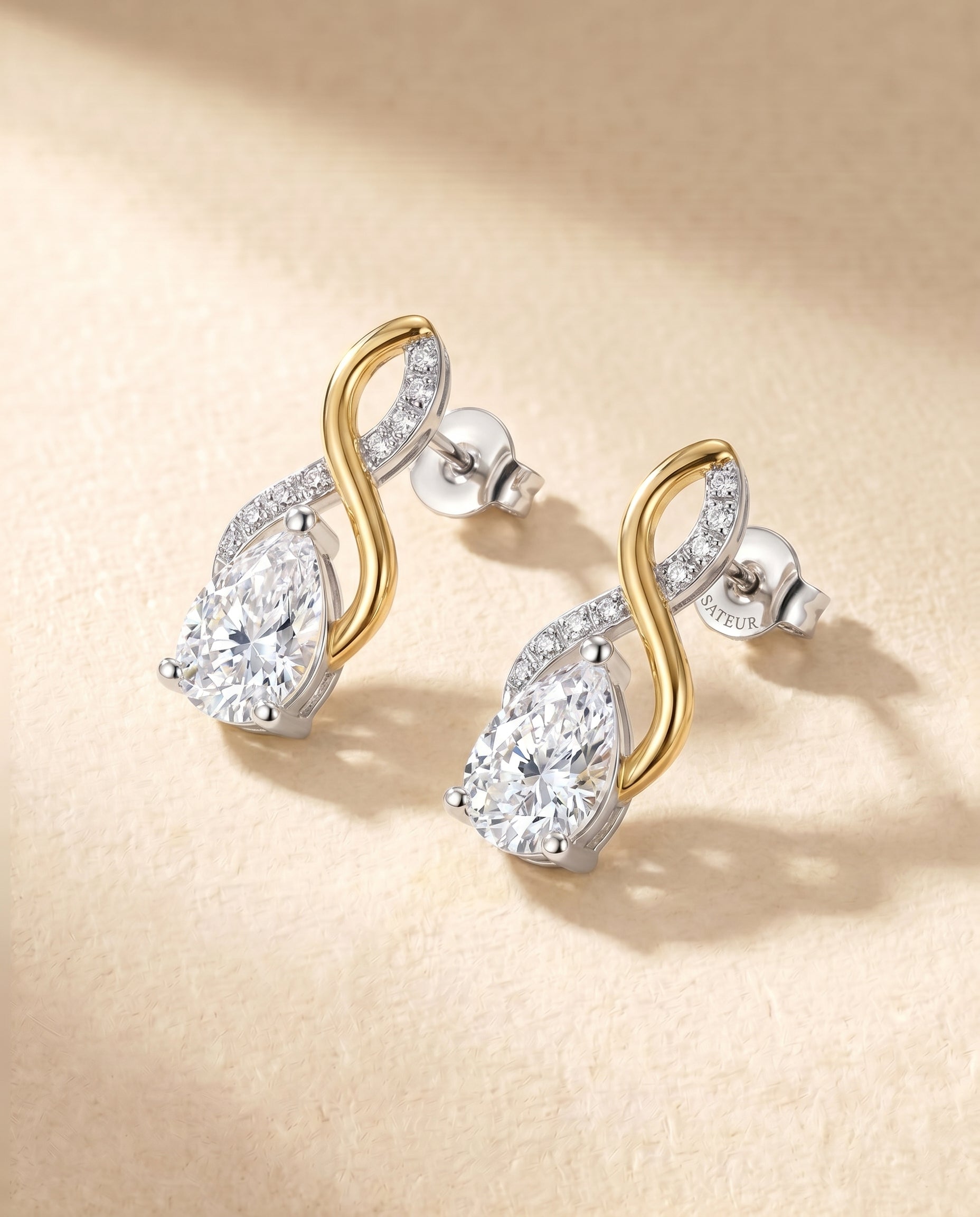 Satéur Trône Royal Diamond Earrings™, 18K White Gold