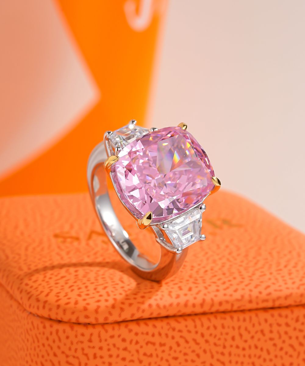 Satéur Rosée Impériale Diamond Ring™, 18K White Gold